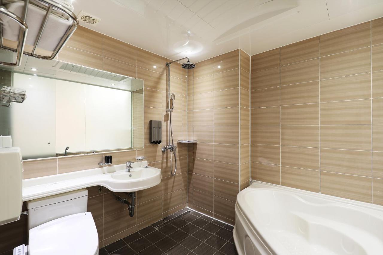 Hotel The Sea Star อินชอน ภายนอก รูปภาพ