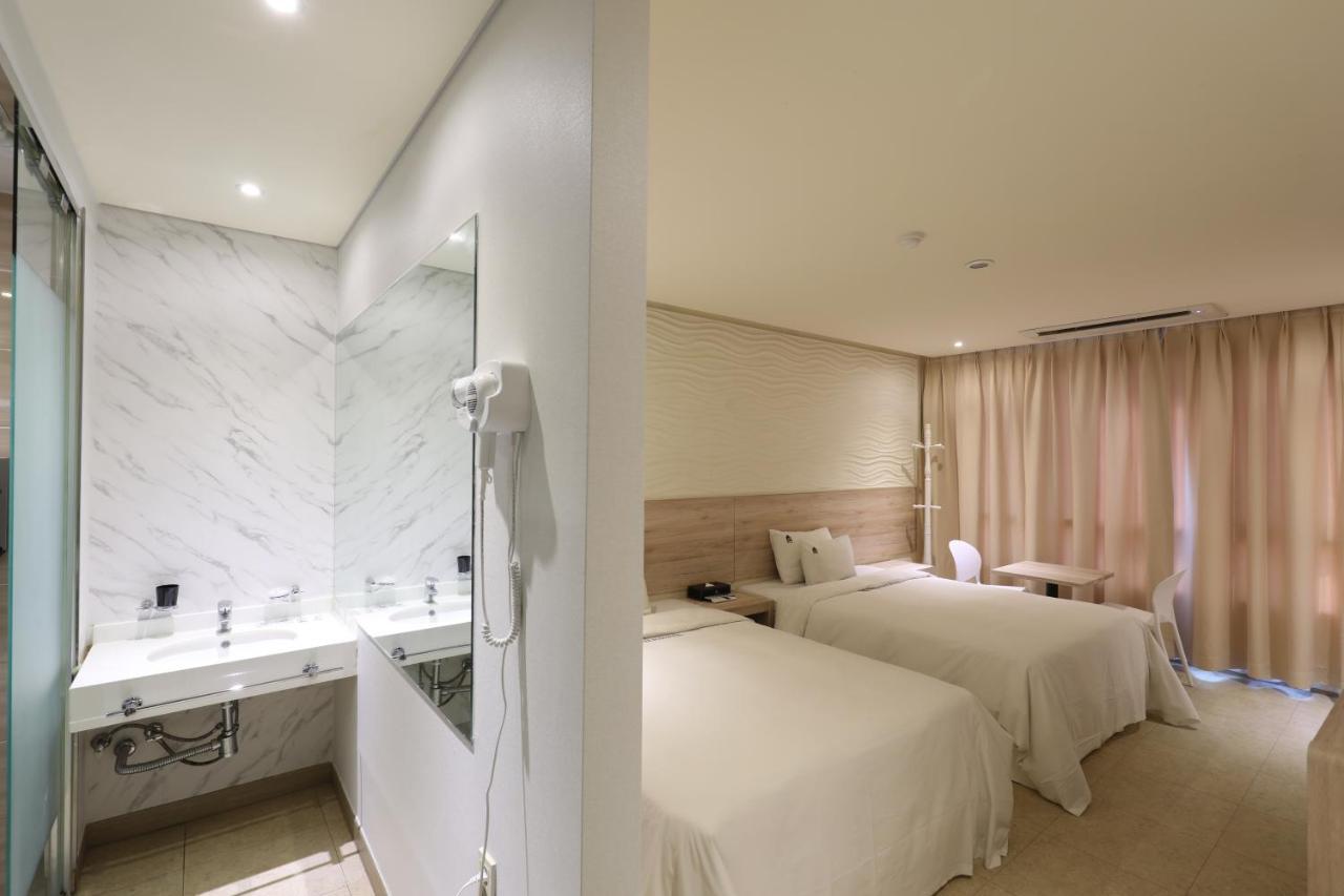Hotel The Sea Star อินชอน ภายนอก รูปภาพ